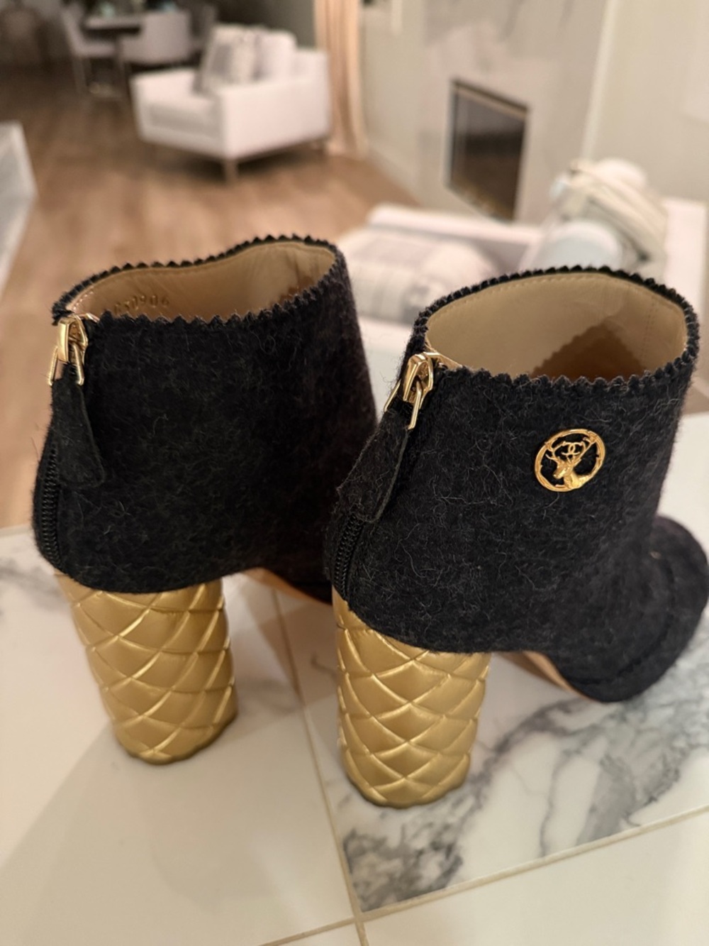 Chanel - Picture 3 of 5